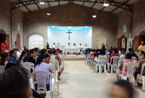 Brumado: Comunidade Santa Teresinha celebra festa de sua padroeira