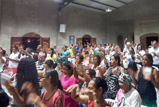 Brumado: Comunidade Santa Teresinha celebra festa de sua padroeira