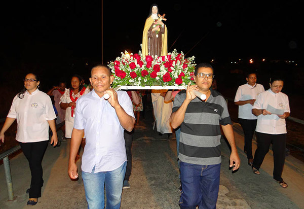 Brumado: Comunidade Santa Teresinha do Menino Jesus realiza festejos em louvor a sua Padroeira