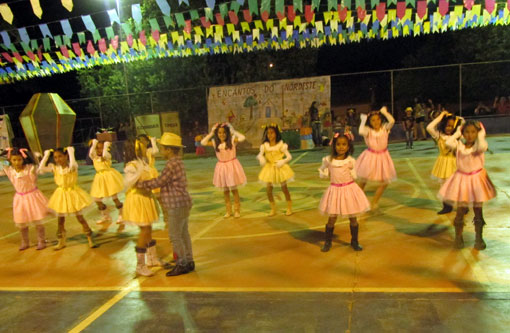 Brumado: Colégio Manoel Fernandes no Distrito de Ubiraçaba promove festa de são João