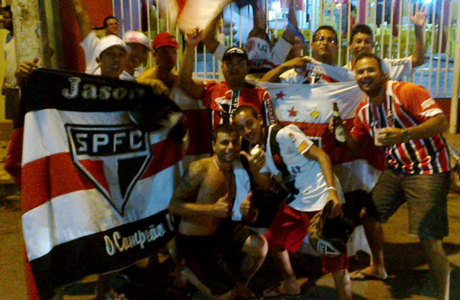 BDO: SÃO PAULINOS COMEMORAM TÍTULO DA SULAMERICANA