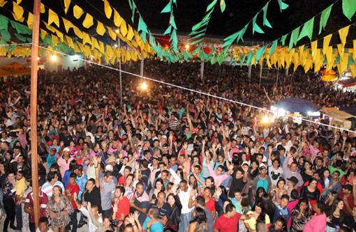 Segunda noite de São Pedro em Aracatu bate recorde histórico de público
