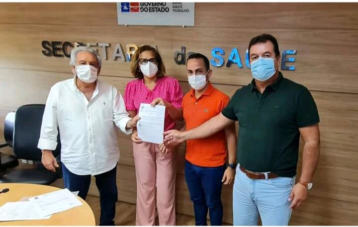 Deputado Marquinho Viana participa da autorização do convênio para reforma do hospital municipal de Ituaçu