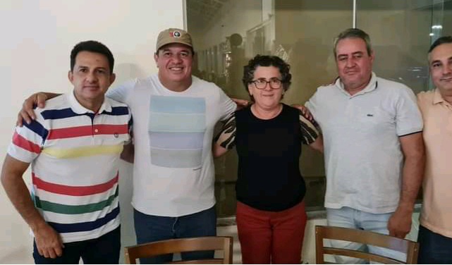 Deputado Marquinho Viana com lideranças de Rio de Contas definem ações de desenvolvimento do muncípio
