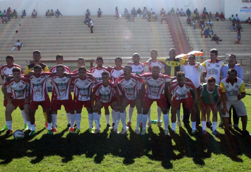 Brumado é goleado por Conquista por 4x1, mas está na próxima fase do Intermunicipal