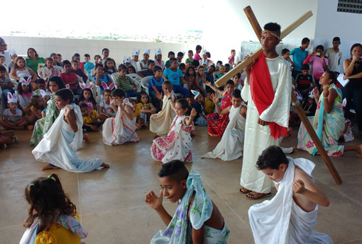 Escola Municipal Prof. Manoel Fernandes dos Santos comemora Páscoa com grande evento