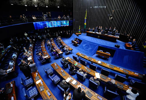 Senado derruba afastamento parlamentar de Aécio Neves imposto pelo STF