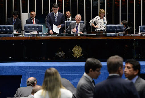 Votação em primeiro turno da PEC da reforma política está marcada para quarta-feira
