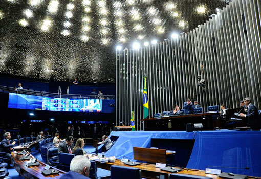 Senado deve concluir votação da reforma trabalhista na terça (11)