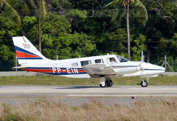Condeúba: Após pouso em Aeródromo avião da Casa Militar da Bahia sai da pista e colide em vegetação
