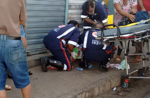 Brumado: idosa passa mal e cai na Avenida Coronel Santos