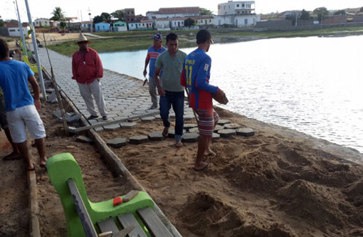 Prefeitura de Aracatu trabalha na melhoria da infraestrutura na Orla da Lagoa
