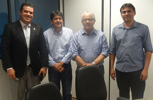 Prefeito de Aracatu quer levar água para 500 famílias moradores do distrito rural de Piabanha