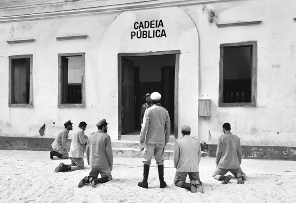 Fotos mostram os bastidores do filme Sertânia, com cenas gravadas em Brumado