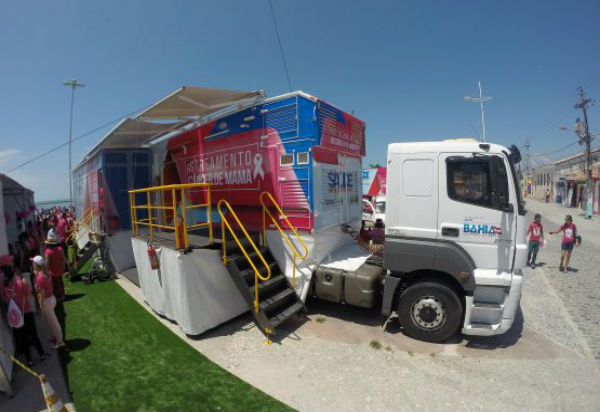 Sesab promove série de ações de prevenção ao câncer de mama durante o Outubro Rosa