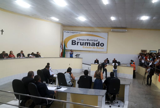 Brumado: sessão extraordinária acontece no legislativo hoje (24) para votar projeto referente a representatividade da APLB