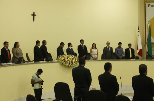 Legislativo brumadense realiza sessão solene e inaugura anexos