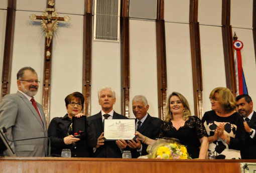 Em sessão concorrida,  deputada Ivana Bastos homenageia Vasco Azevedo Neto