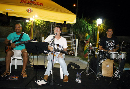 Clube Social de Brumado realizou Pré-Carnaval beneficente nesta sexta (02)