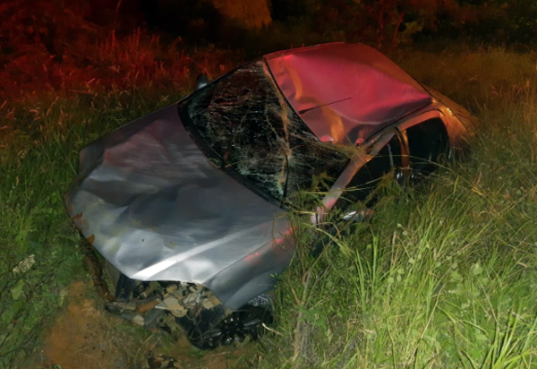 Brumado: motorista perde controle da direção e capota carro na Avenida Lindolfo Azevedo Brito   