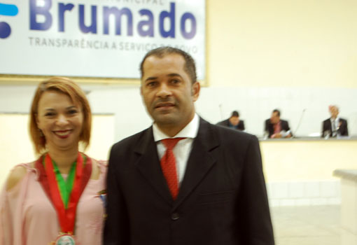 Silvia Mello é homenageada na Câmara de Vereadores de Brumado com Moção de Aplauso e Congratulações