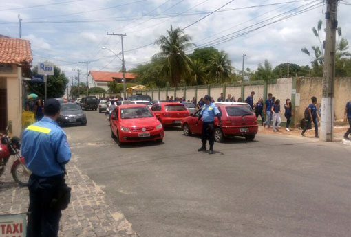 Brumado: SMTT alerta para normas de segurança e atenção ao aumento no número de tráfego de veículos no período escolar