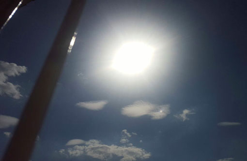 Previsão muda e tempo continua quente em Brumado; não choveu como previsto