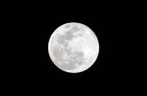 Brumado: Superlua ilumina céu deste domingo
