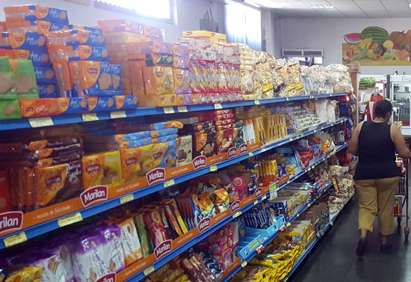 Confiança do Consumidor recua 6,1% em junho e atinge menor patamar em 18 meses