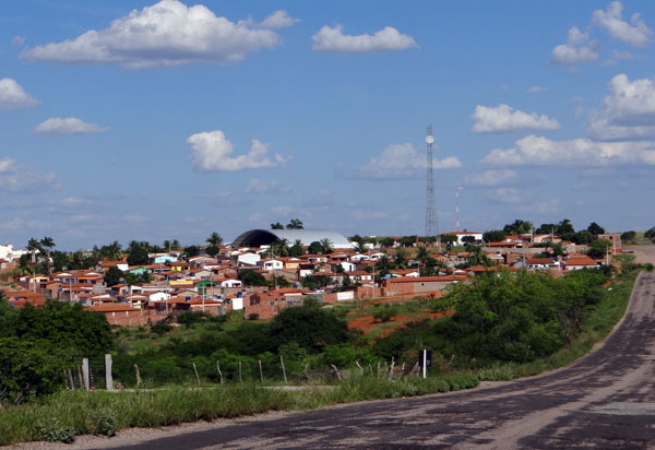 Polícia Militar capturou próximo ao distrito de Sussuarana homem com prisão decretada pela polícia 