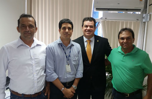 Marquinho Viana solicita da Embasa melhoramento no abastecimento de água em Tanhaçu e comunidade de Aracatu