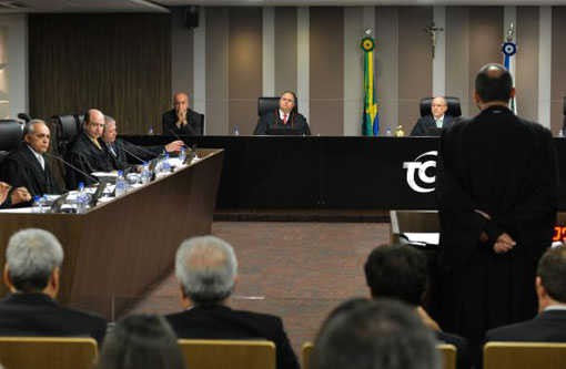TCU recomenda rejeição das contas de 2014 do governo Dilma