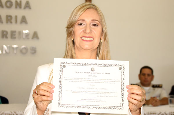 Justiça Eleitoral cassa mandatos de prefeita e vice-prefeito de Malhada de Pedras