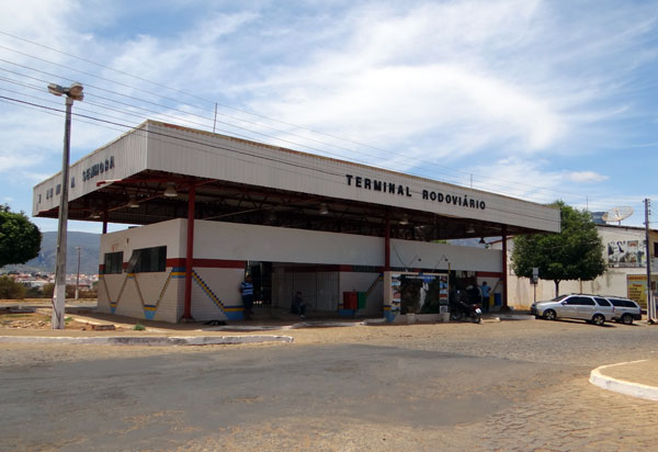 Bahia tem mais 23 municípios com transporte suspenso; total chega a 264