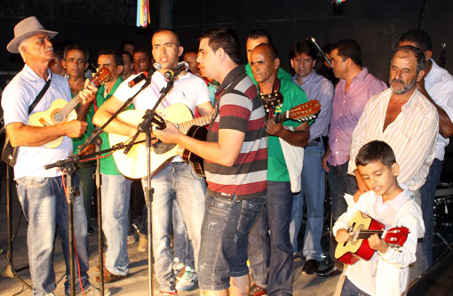 Aracatu: Festa de Reis atraiu público de toda a região