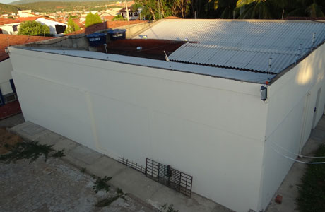 Seis presos fogem da delegacia de Brumado 