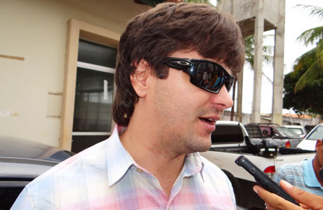 Operação BR-030: Wendel Santana se apresenta na delegacia acompanhado de advogado