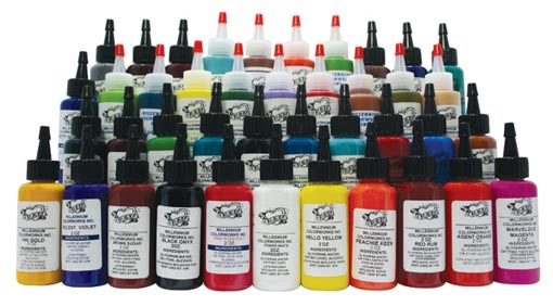 Anvisa suspende marca de tinta para tatuagem