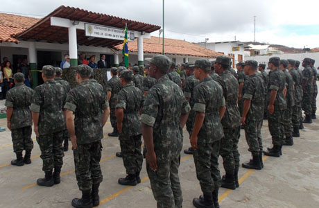 Tiro de Guerra de Brumado realizou formatura no dia do Soldado