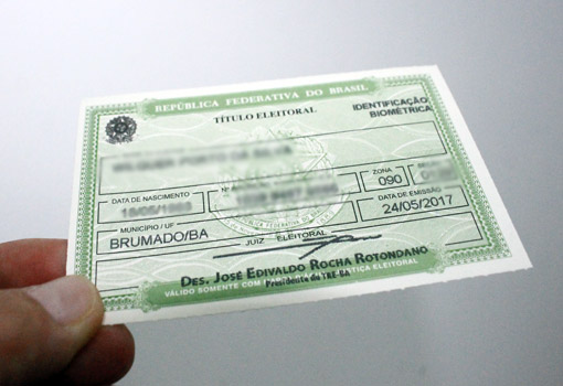 Nomes dos eleitores que tiverem título cancelado serão divulgados no diário oficial e poderão regularizar situação a partir de março