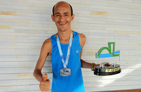 TÕE CAIRES VENCEU A VOLTA INTERNACIONAL DA PAMPULHA