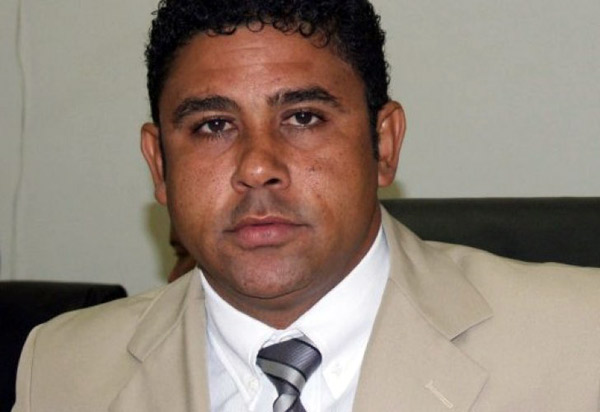 Eleito deputado estadual, diploma eleitoral do Pastor Tom pode ser cassado após recurso do MPE, decisão beneficiaria Márcio Moreira