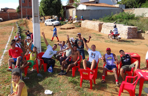 Brumado: Torneio de Futebol movimentou o Dia do Trabalhador no bairro Olhos D'água