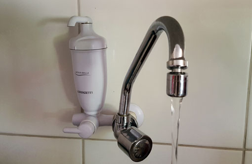 Brumado: Leitor questiona qualidade da água fornecida pela Embasa; empresa diz que mudança se deve a tratamento que não prejudica a saúde da população