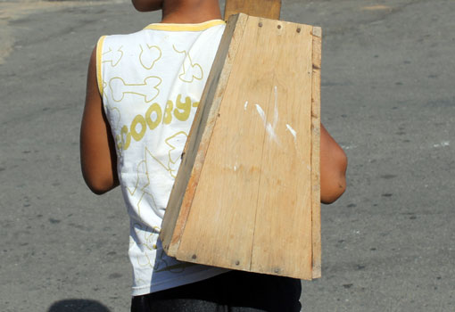 Brasil não cumpre meta de erradicar trabalho infantil até 2016, mostra relatório