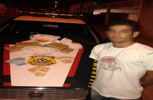 Traficante é preso com R$ 19 mil em notas falsas em Encruzilhada