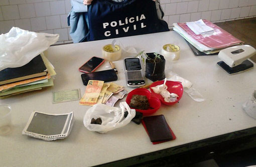 Livramento: Homem é preso acusado de tráfico de drogas