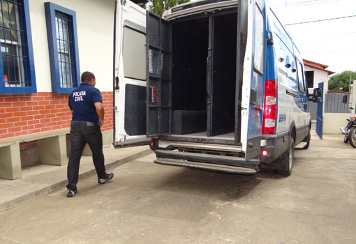 Após tentativas de fuga, 15 presos são transferidos de Brumado para presidio em Vitória da Conquista