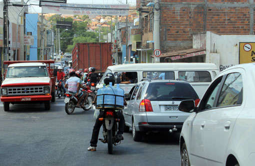 IPVA com 5% de desconto para carros com placa de final 2 até amanhã