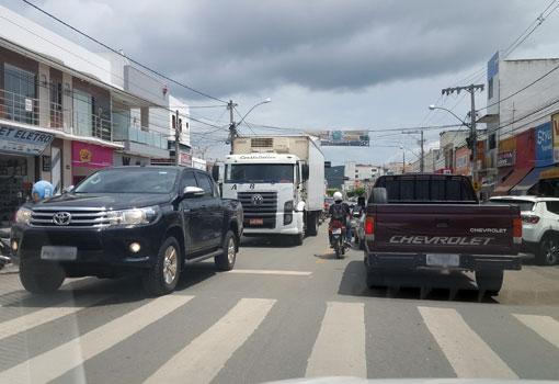 Brumado: CDL informa horário facultativo de funcionamento do comércio para o fim de ano